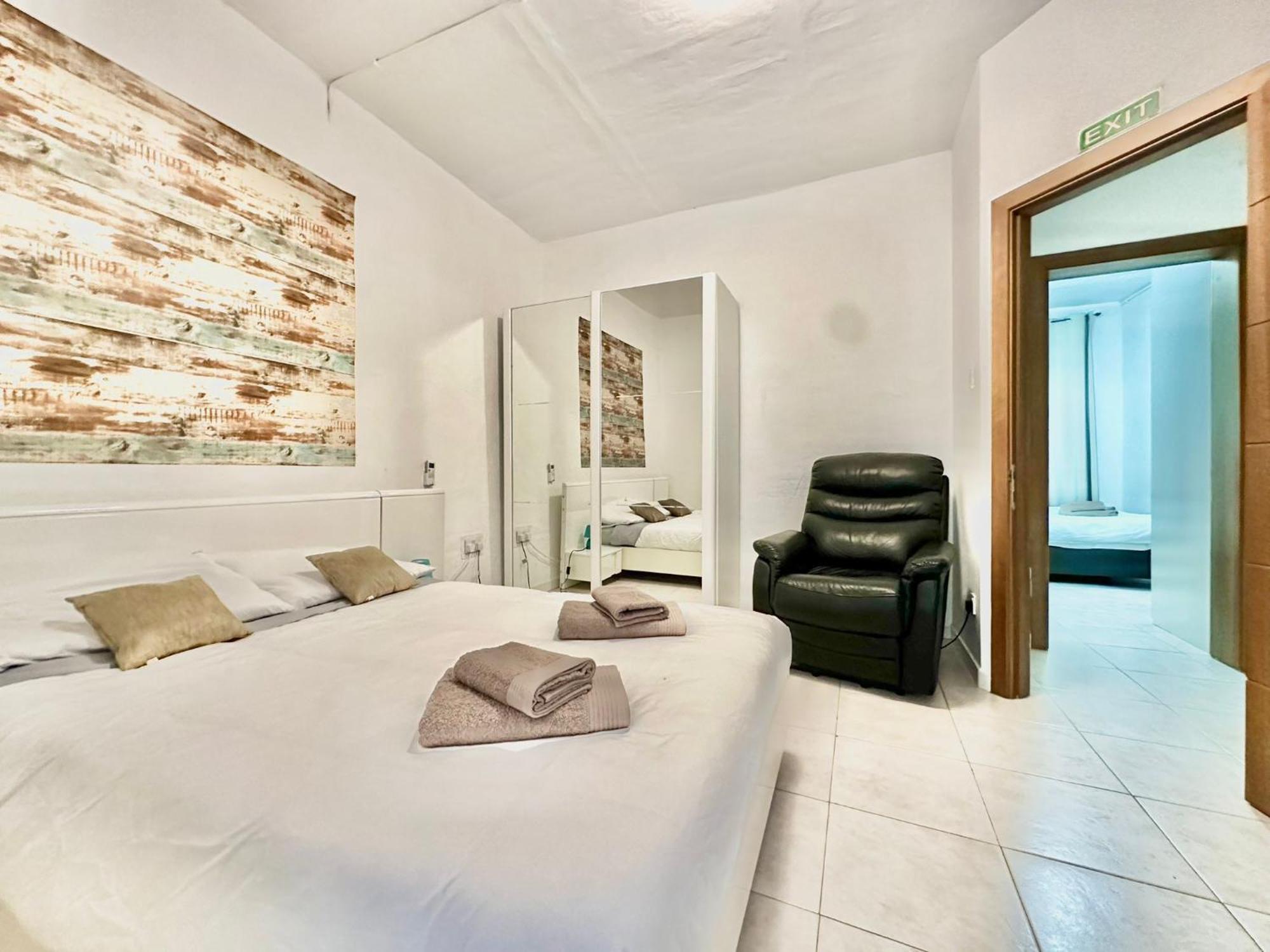 Valletta 3-Bedroom Townhouse Eksteriør bilde
